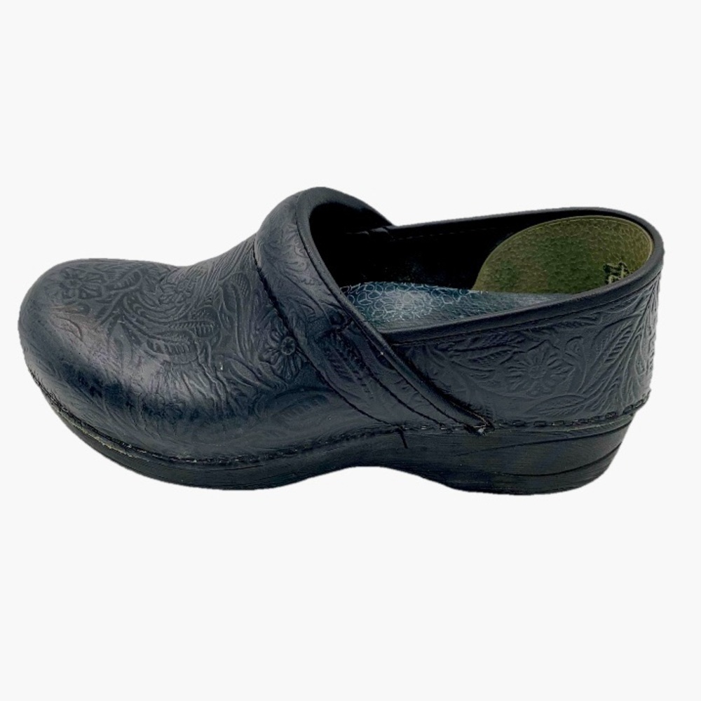 Dansko Clogs Black Embossed Tooled Floral Leather Nursing Shoes EU 36 US 5.5 / 6